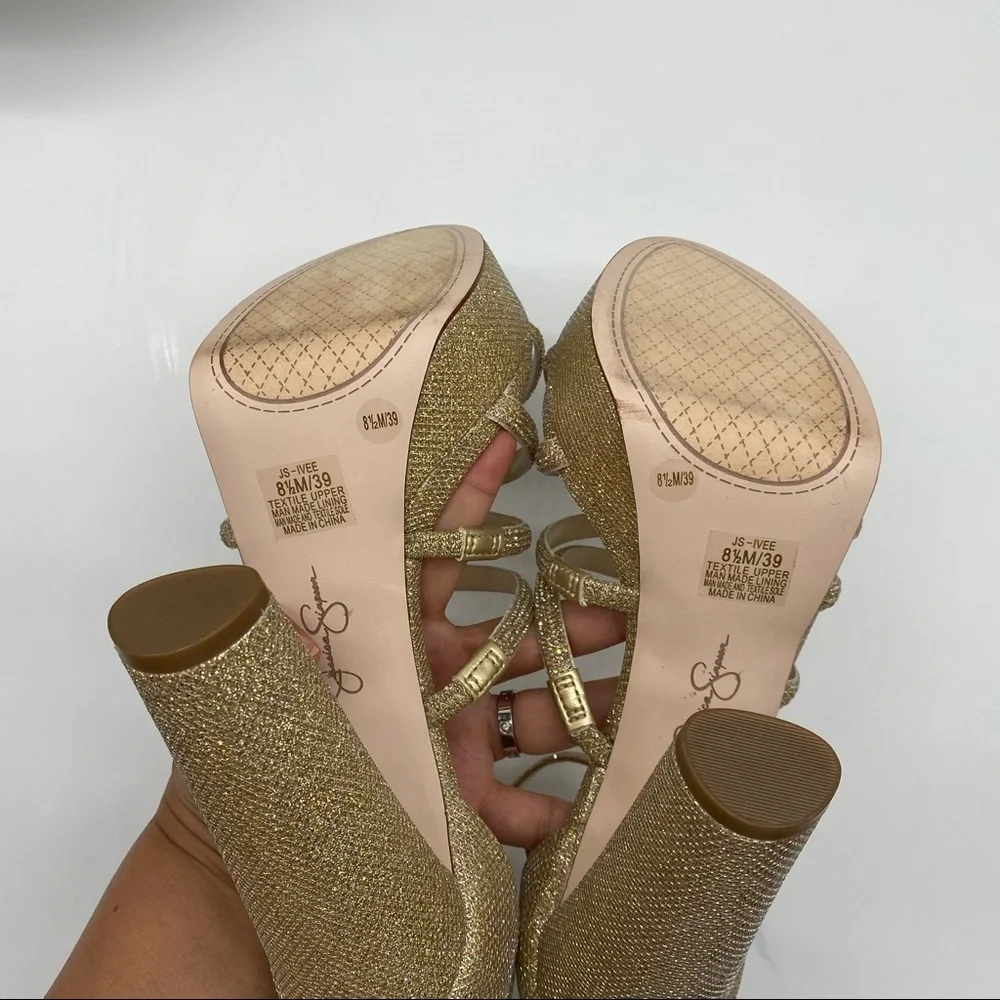 Jessica Simpson Ivee Ankle Strap Platform Sandal In Gold size 8.5M